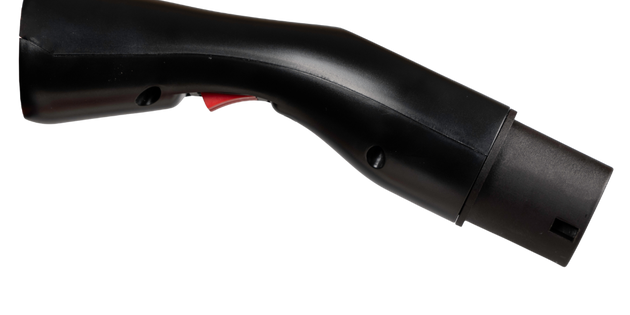 Adapteri type 2 (latausasema) tyypin F 230V Schuko pistorasiaan
