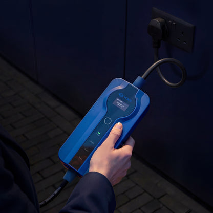 3-pinninen Type G | Säädettävä 8A - 13A | 2,8kW latauskaapeli